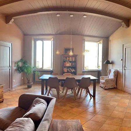 By La Zuppa Apartment *